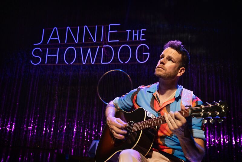 Jannie de Show Dog